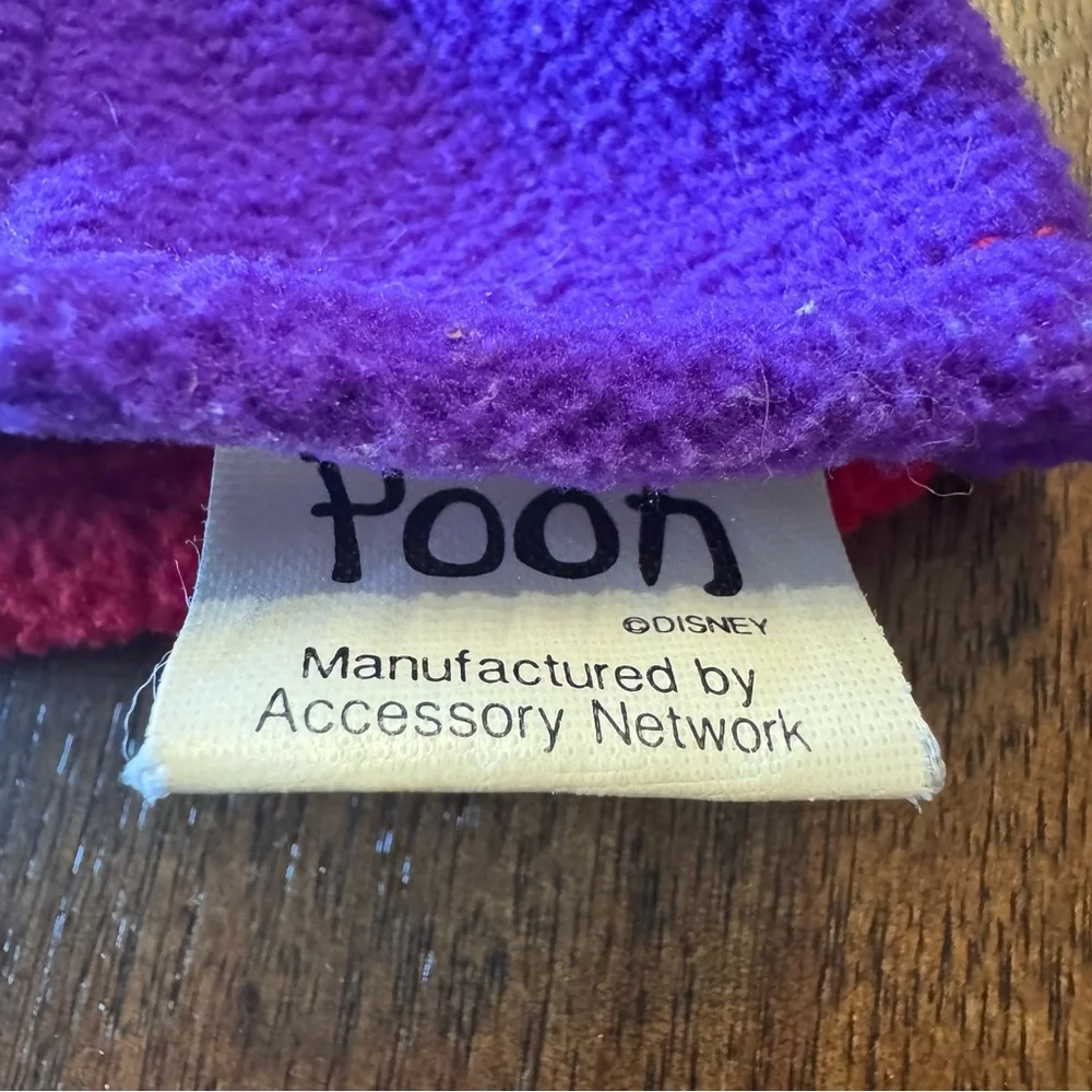 Vintage Disney Winnie the Pooh Fleece Embroidered Gloves‎ Red Purple